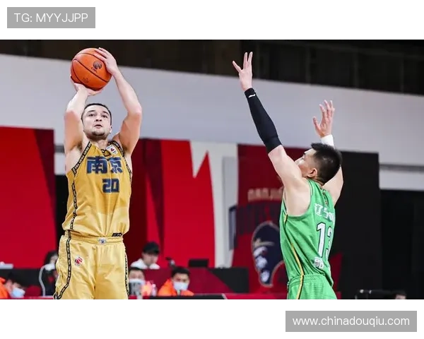 斗球体育直播cba：高清流畅的比赛直播体验尽在斗球体育平台