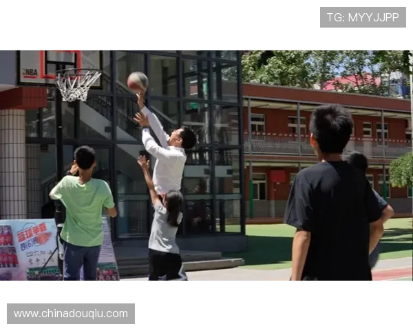 斗球体育app下载的功能特色与使用指南，助你成为体育赛事的实时掌控者