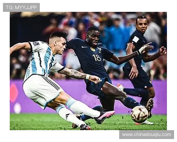 足球直播在线观看高清无延迟，实时掌握每场比赛精彩瞬间